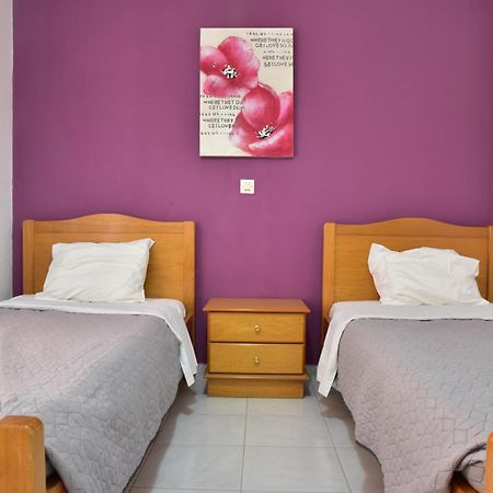 فاليراكي Roseberry Studios المظهر الخارجي الصورة