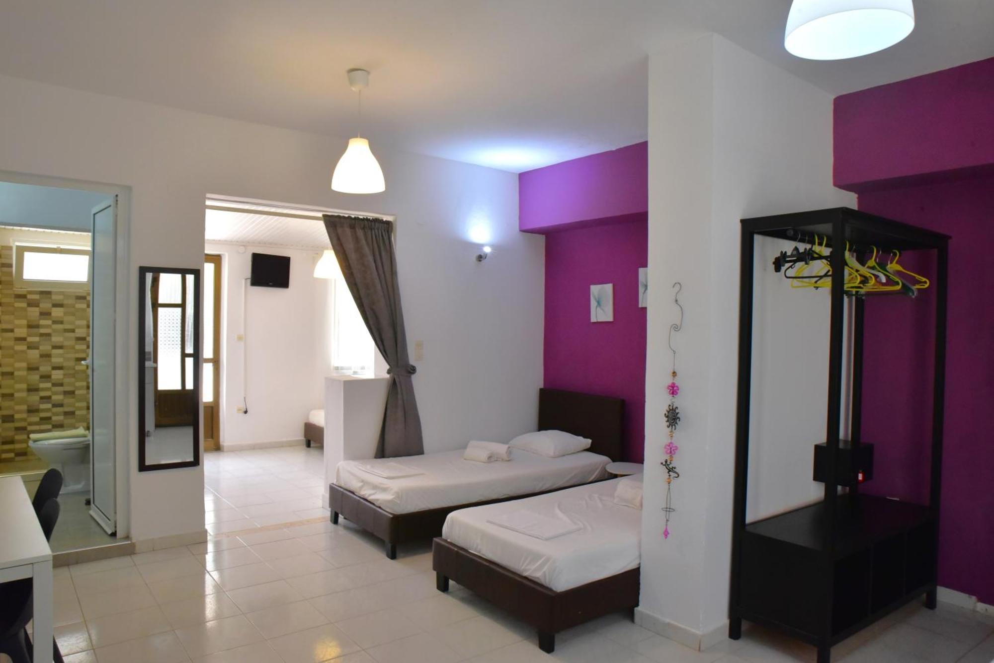 فاليراكي Roseberry Studios المظهر الخارجي الصورة